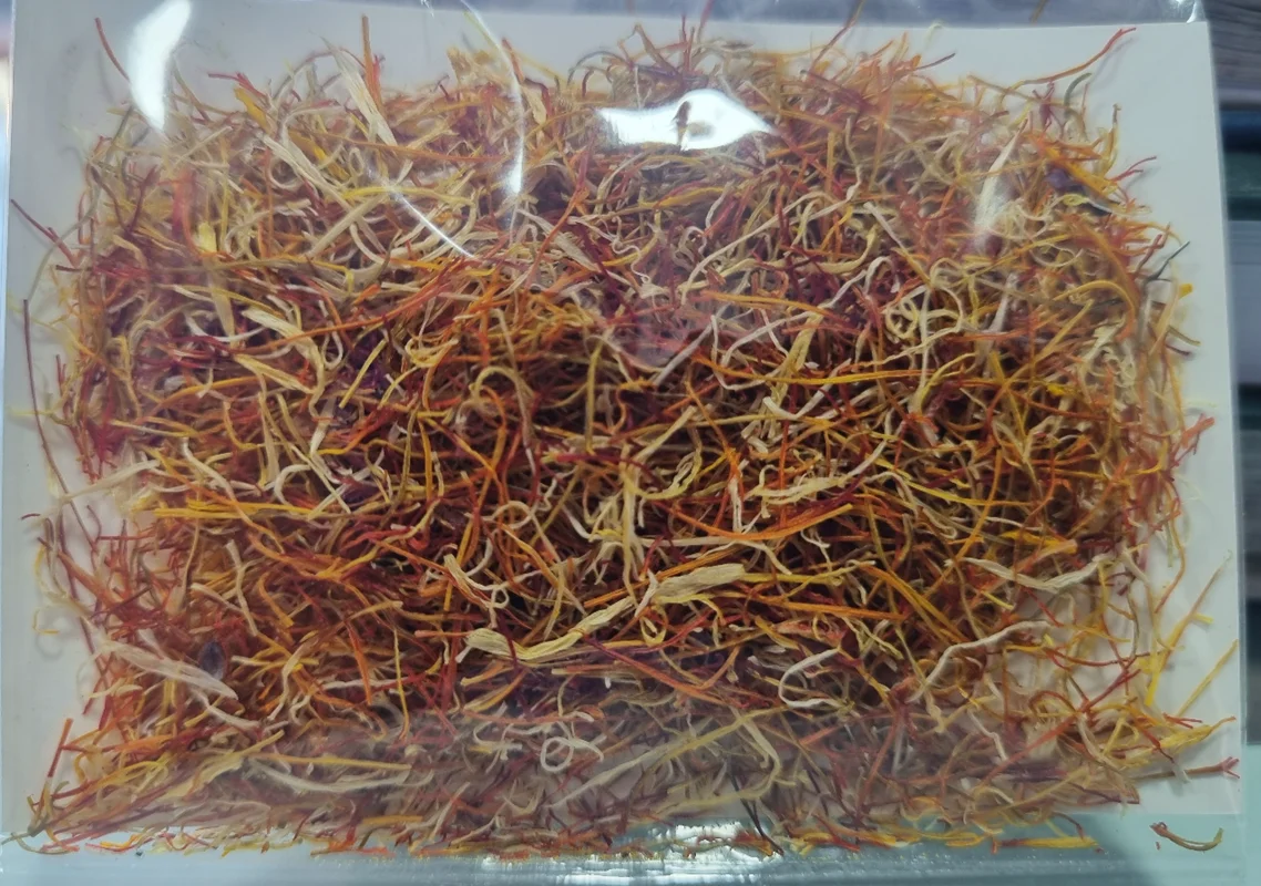 ریشه (خامه) زعفران نیم مثقالی(دمنوشی)